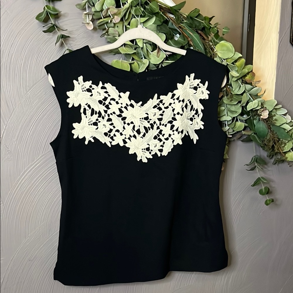 🛍️givenAnna🛍️Black with Embroidery Lace Applique Women's Top